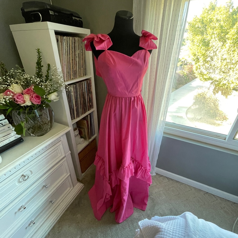 Vintage Pink Formal Gown with Bow Details, Size 2 - Picture 2 of 10